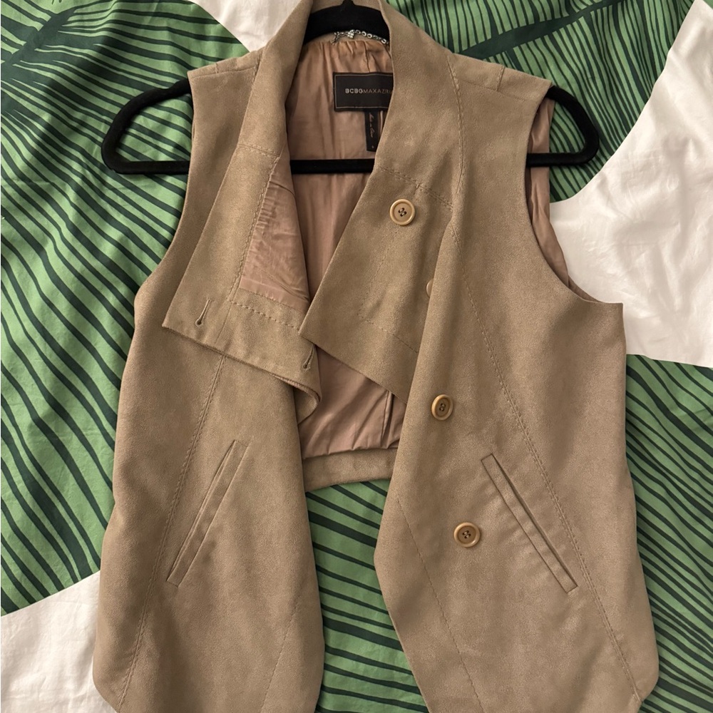 BCBGMaxAzria Tan High Low Suede Vest